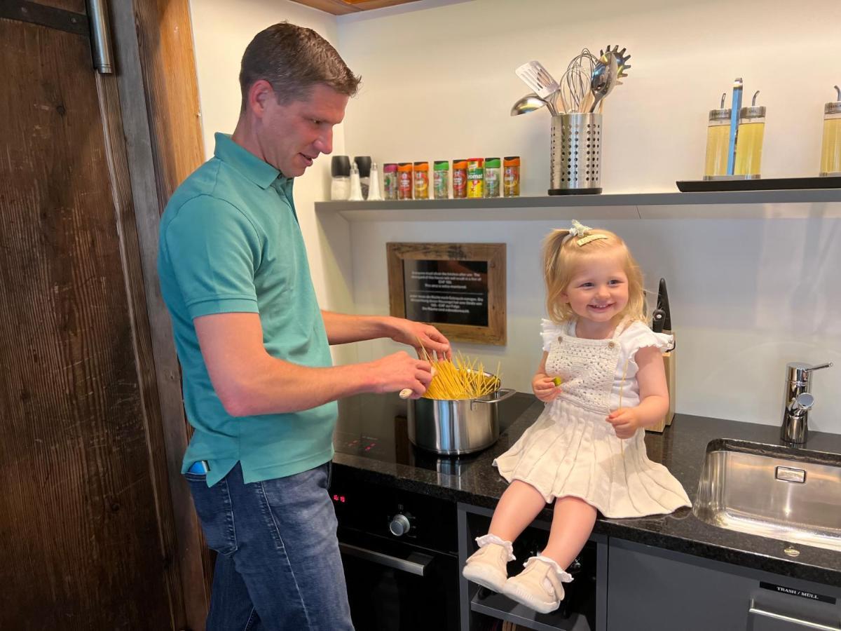 Spannort Family With Common Kitchen And Self Check-in होटल Engelberg